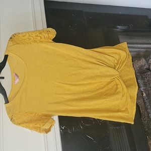 SJS cute mustard color blouse Size M